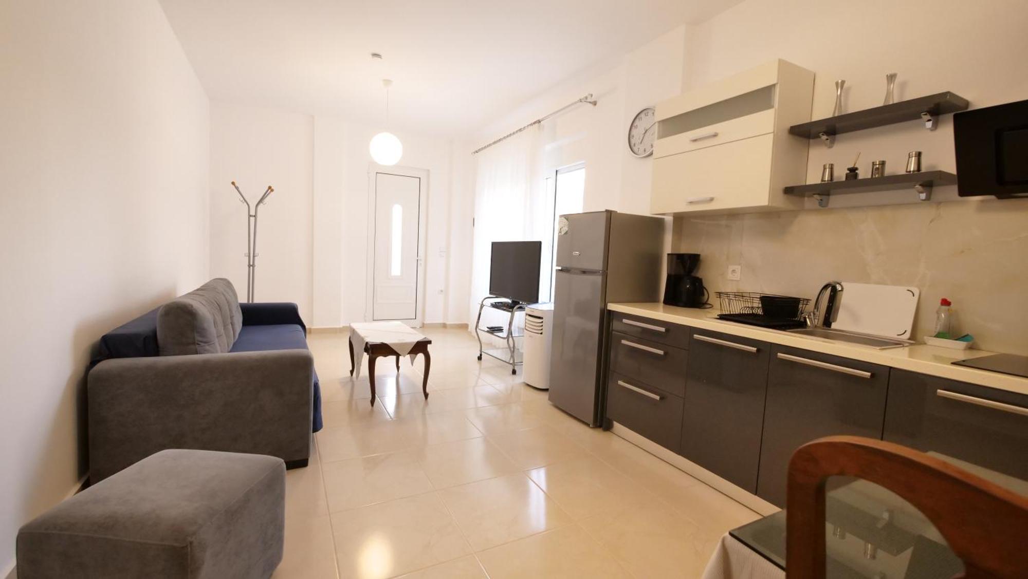 Blue Mare Apartments Саранда Екстер'єр фото