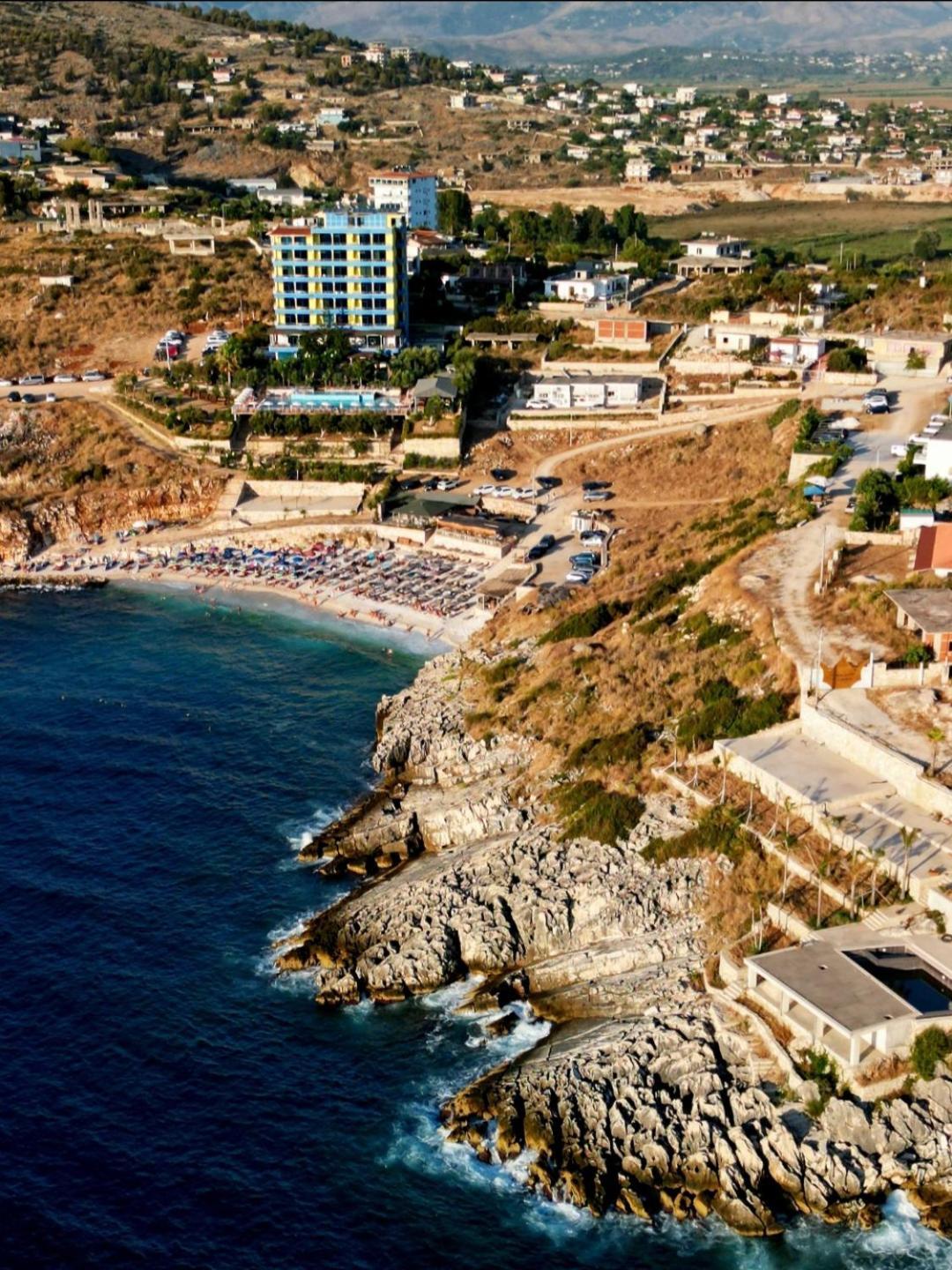 Blue Mare Apartments Саранда Екстер'єр фото